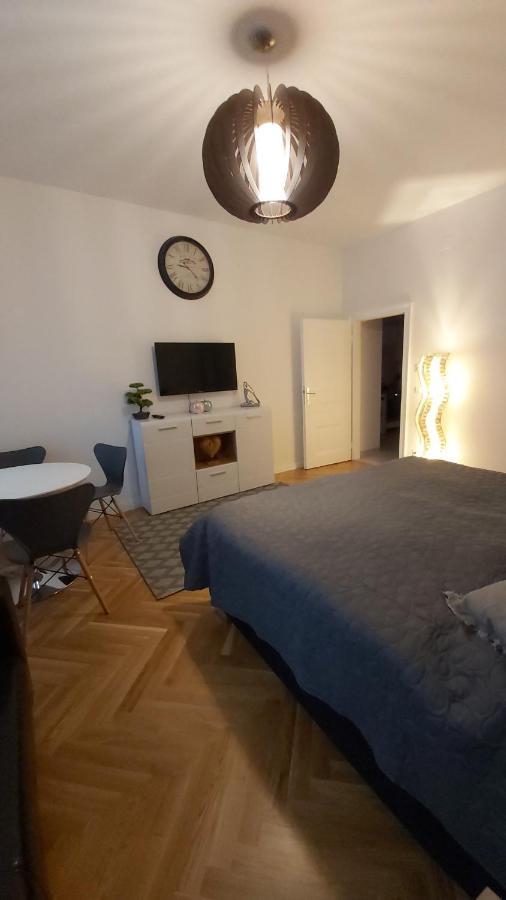 Angelika Apartments Vienna Esterno foto